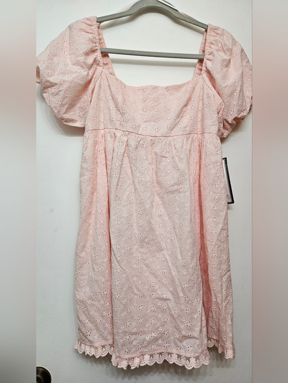 NWT CITY STUDIO Pink Eyelet Puff-Sleeve Dress
